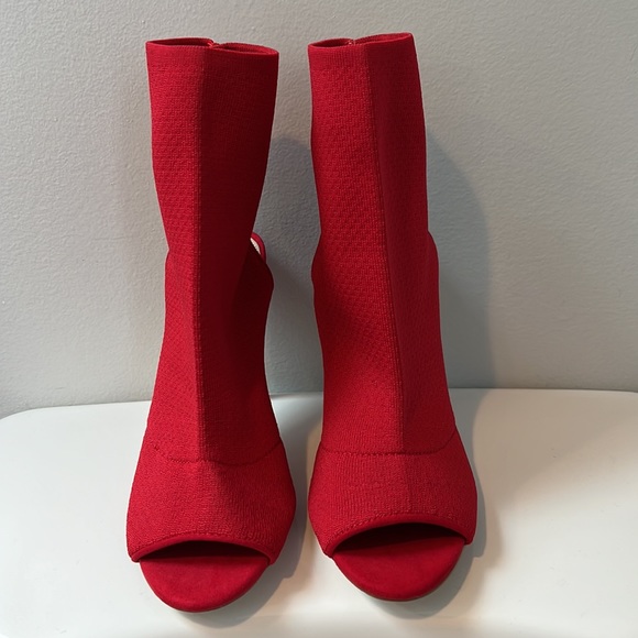 🆕 Steve Madden Red Knit Bootie SZ 7.5 - Picture 4 of 9